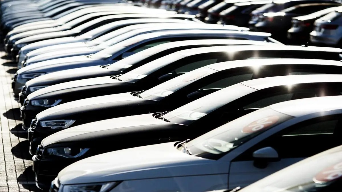 Why Buying from a Used Car Dealership Can Save You Money