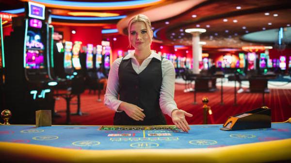 Customer Support Features of a Singapore online casino