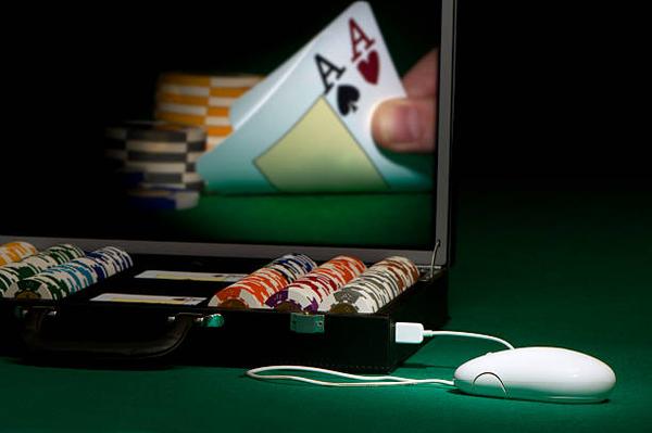 How Platform Technology Supports Singapore online casino Users